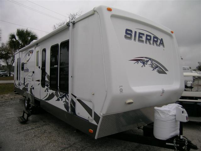 Used 2008 Forest River Sierra 29RLSS Travel Trailer For Sale